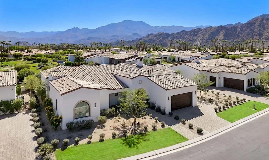 80165 N Residence Club Dr front of house aerial view